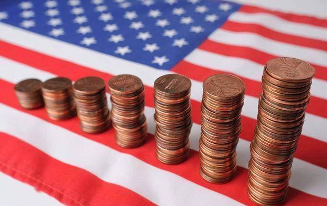 中美2020年gdp对比_中美疫情对比图(2)