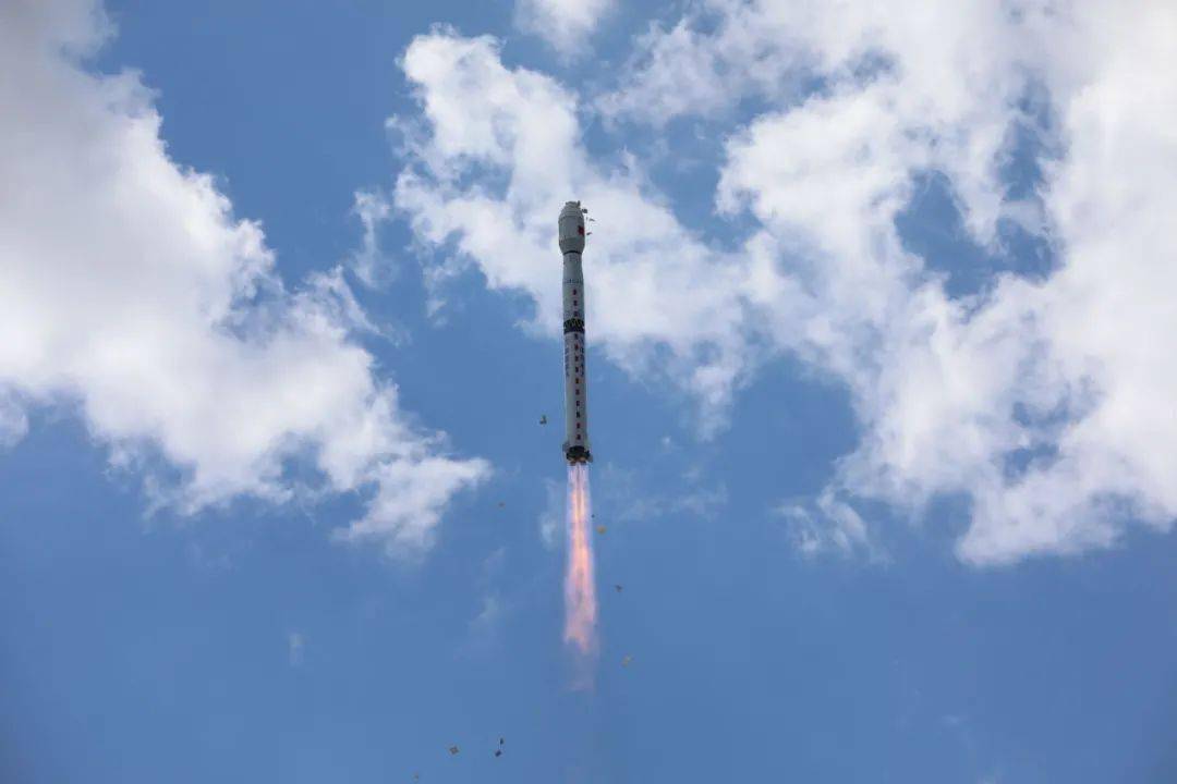 2020航天科技gdp_航天科技手抄报图画