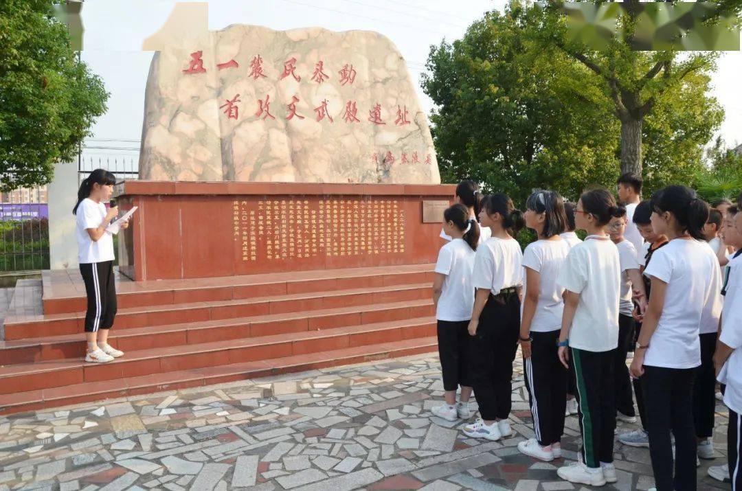 看搬经镇初级中学新生入学,满满的