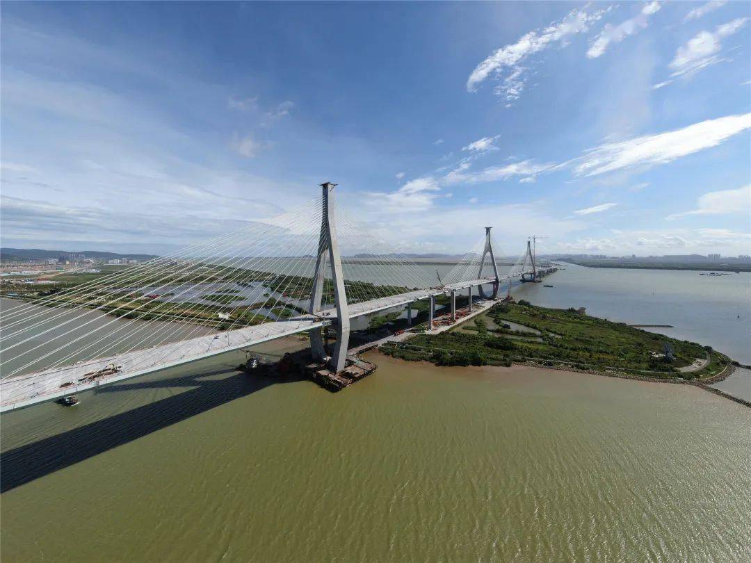 即将通车珠海洪鹤大桥现场图流出太壮观了