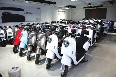 价格|原材料涨价推高整车价格 郑州电动车市场将迎一波调价潮