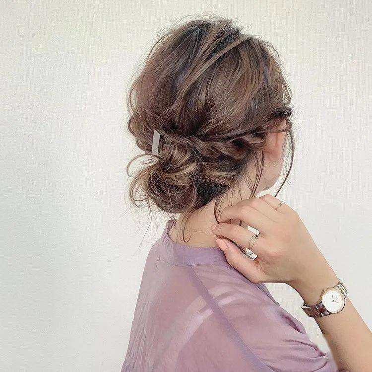 秋天|今年秋天，最撩汉的15款日系中长发！最美不过中长发！