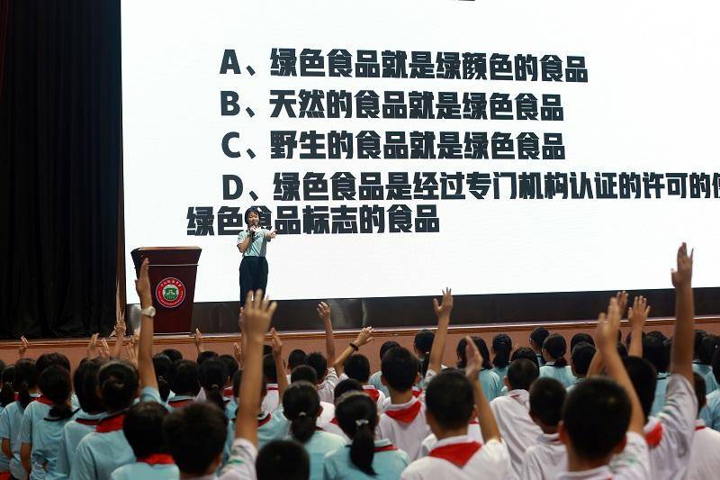 中山|大胃王吃播被下架你怎么看？中山这所中学学生谈“节约”