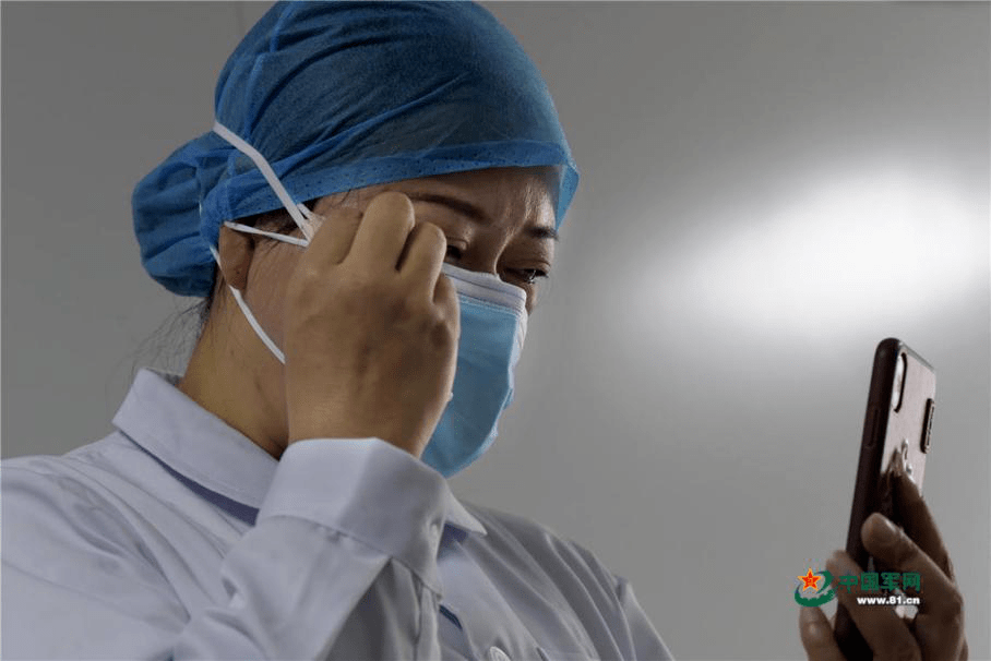 回眸丨3个月,20张图,记录白衣战士“战疫”温暖瞬间