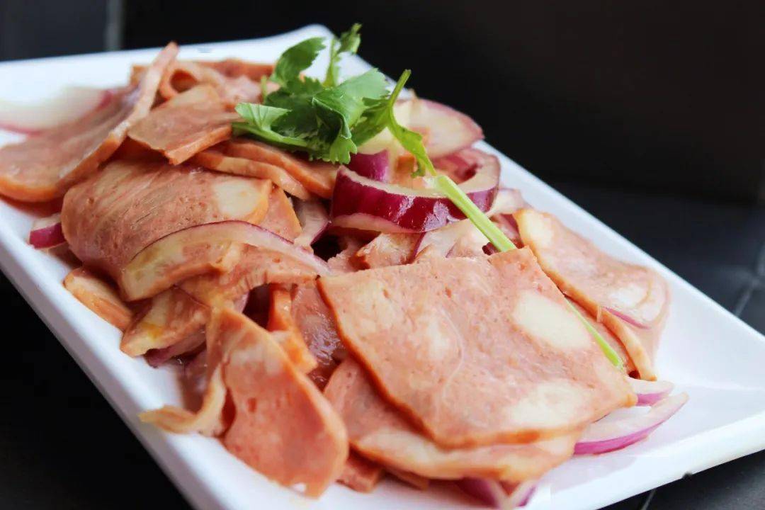 京皇|99元抢原价260元【京皇·南城石锅烤肉】2-3人餐！手切鲜牛/羊肉、风干肠、五花肉、鸡腿肉、鱼豆腐...