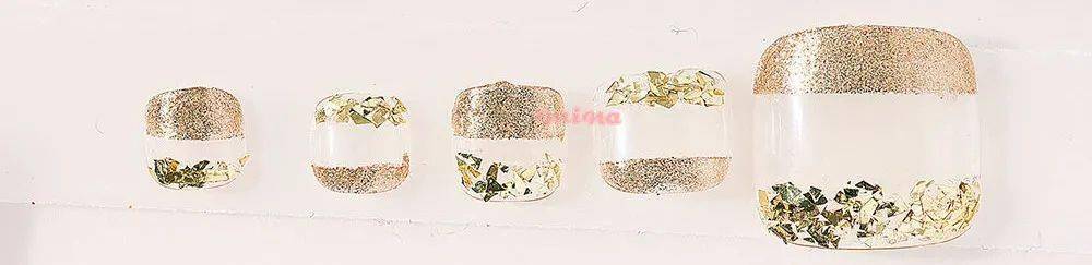 夏末|夏末时节 演绎极致的微色彩美甲