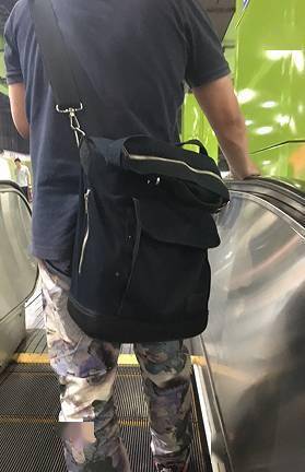 造型|最烂大街的男生双肩包你中招了吗？