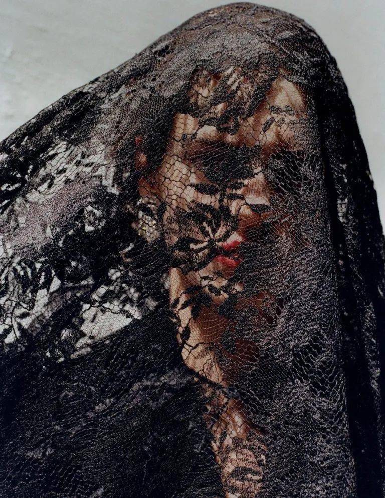 胶片|披上浪漫主义的头纱！Vogue、T Magazine争相合作，Jens Ingvarsson带你领略胶片质感带来的纯净与复古