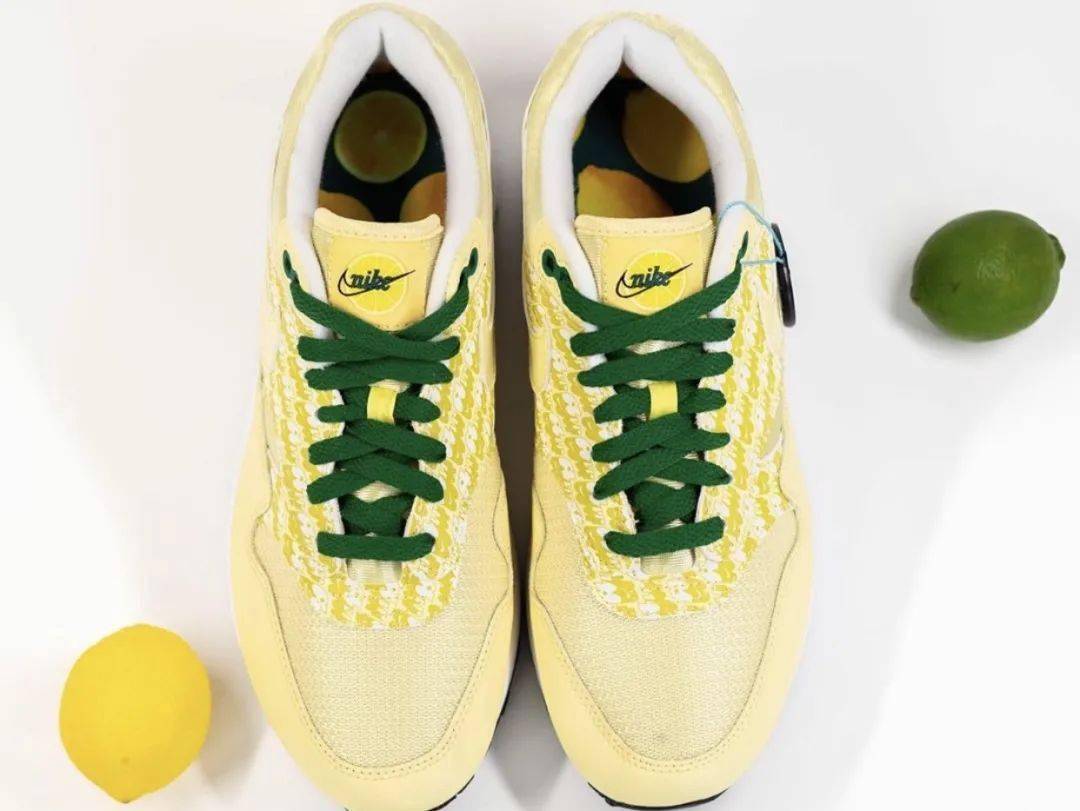 Old|每日鞋讯 | MoMA x Vans Old Skool 实物正式公布