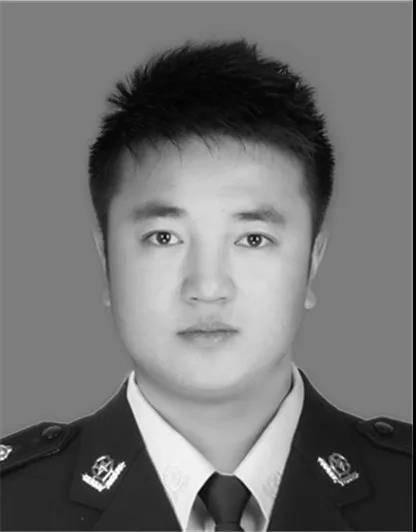 遭越野车恶意二次碾压拖行 内蒙古一32岁交警殉职