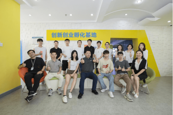 教师节|深圳二高技学子技能表白恩师——第36个教师节的正确打开方式