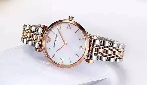 满天星|好物┃明星都在戴的阿玛尼满天星，官网3990我们不到三折，专柜气到关门！