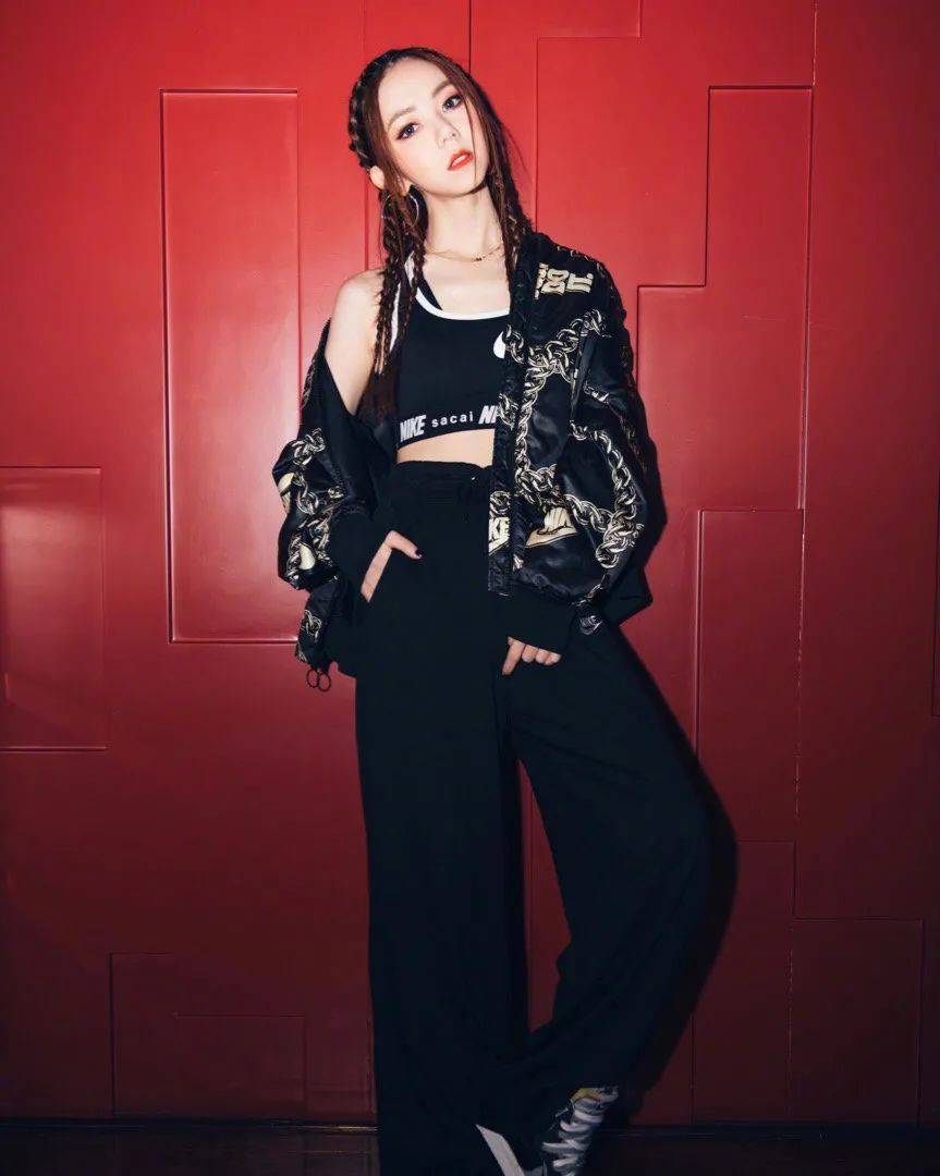 造型|百变头发造型,带你走进不同场所