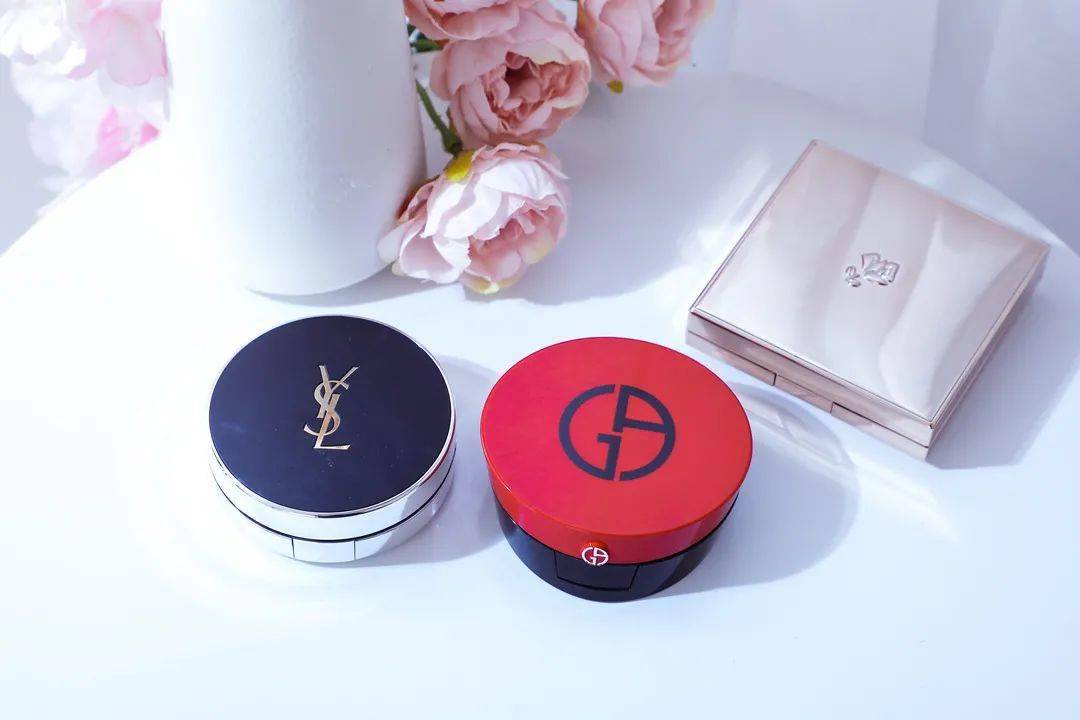 气垫|大赏测评 | 美妆三大头竞相争宠，YSL这是要上天啊！