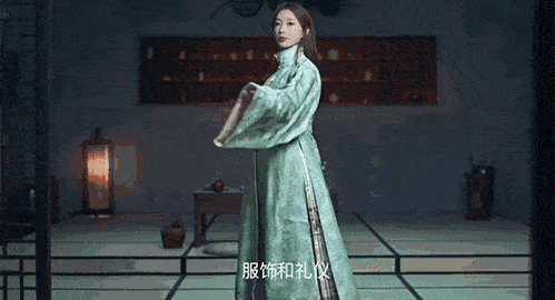 传统|着汉服一秒“穿越” 古风中秋别有意境