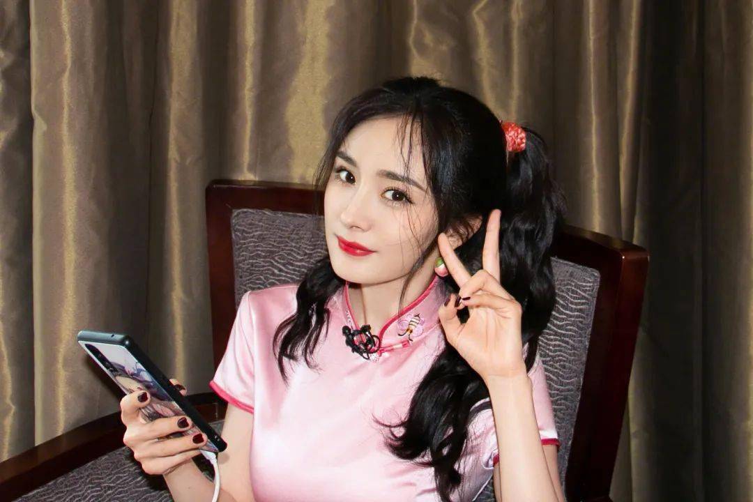 造型|百变头发造型,带你走进不同场所