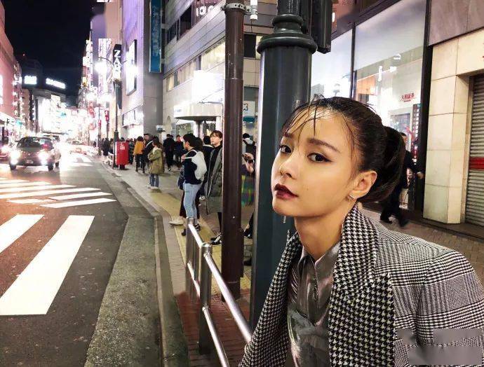 脸型|换个刘海老十岁？千万不要被这个发型给坑了...