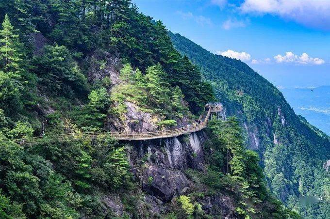 3公里长的青云栈道,浓缩明月山最美风景