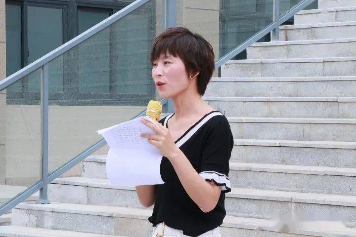 教师专访师沐延序桃李流川鲁艺学院高彤彤老师