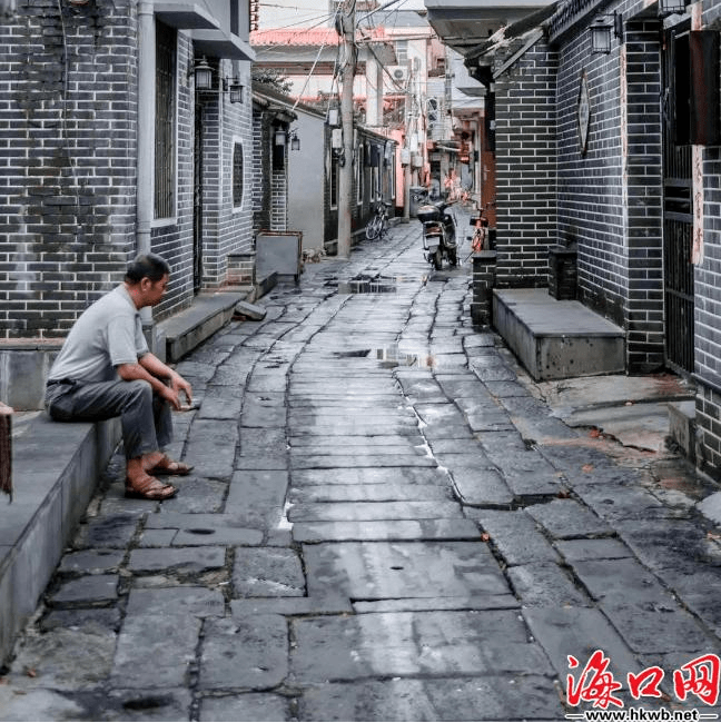 文化底蕴,至今仍然留存着诸多古街古巷,而藏于其间的城中巷道——达士
