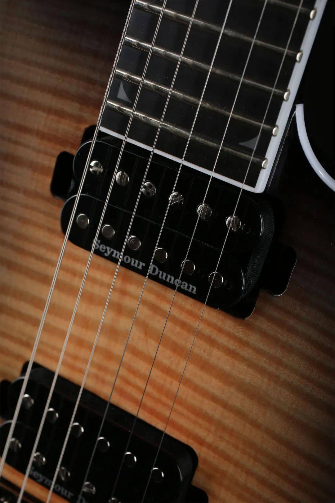 释放您的创造力jackson03prosoloist64sl2fmmah电吉他