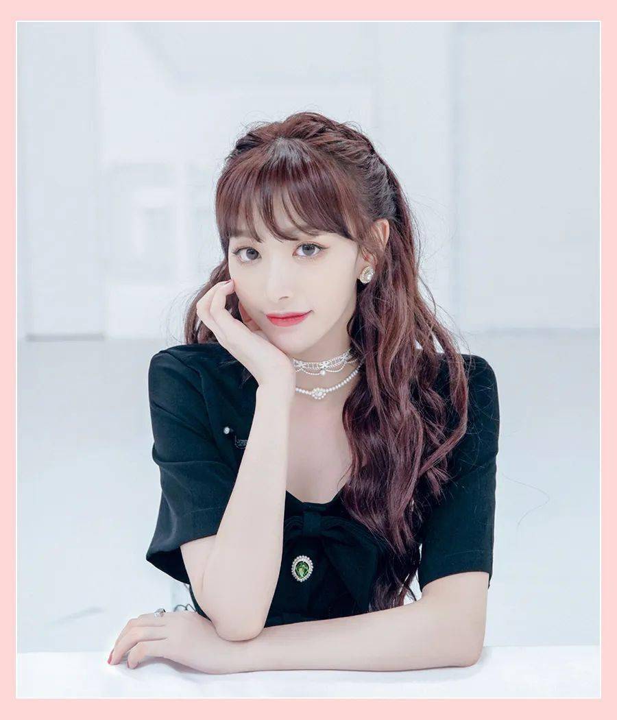 刘海|初秋显脸小的4款“发型”，是时候换个造型了！