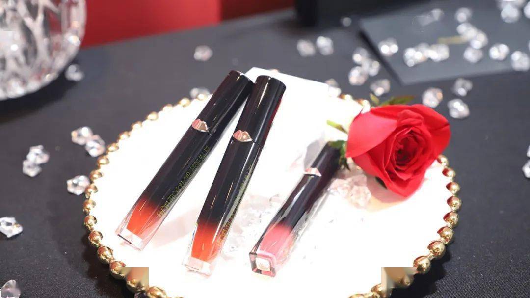 线下|乘风破浪·星曜前行,卡姿兰领跑线下实体彩妆会议圆满结束!