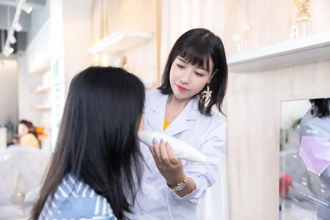 禾葡兰|庄里爱美仙女必看！明星都在用的眼膜液，仅需7.7元！