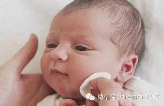方巾|母婴知识丨怎样清洁宝宝的小脸蛋？