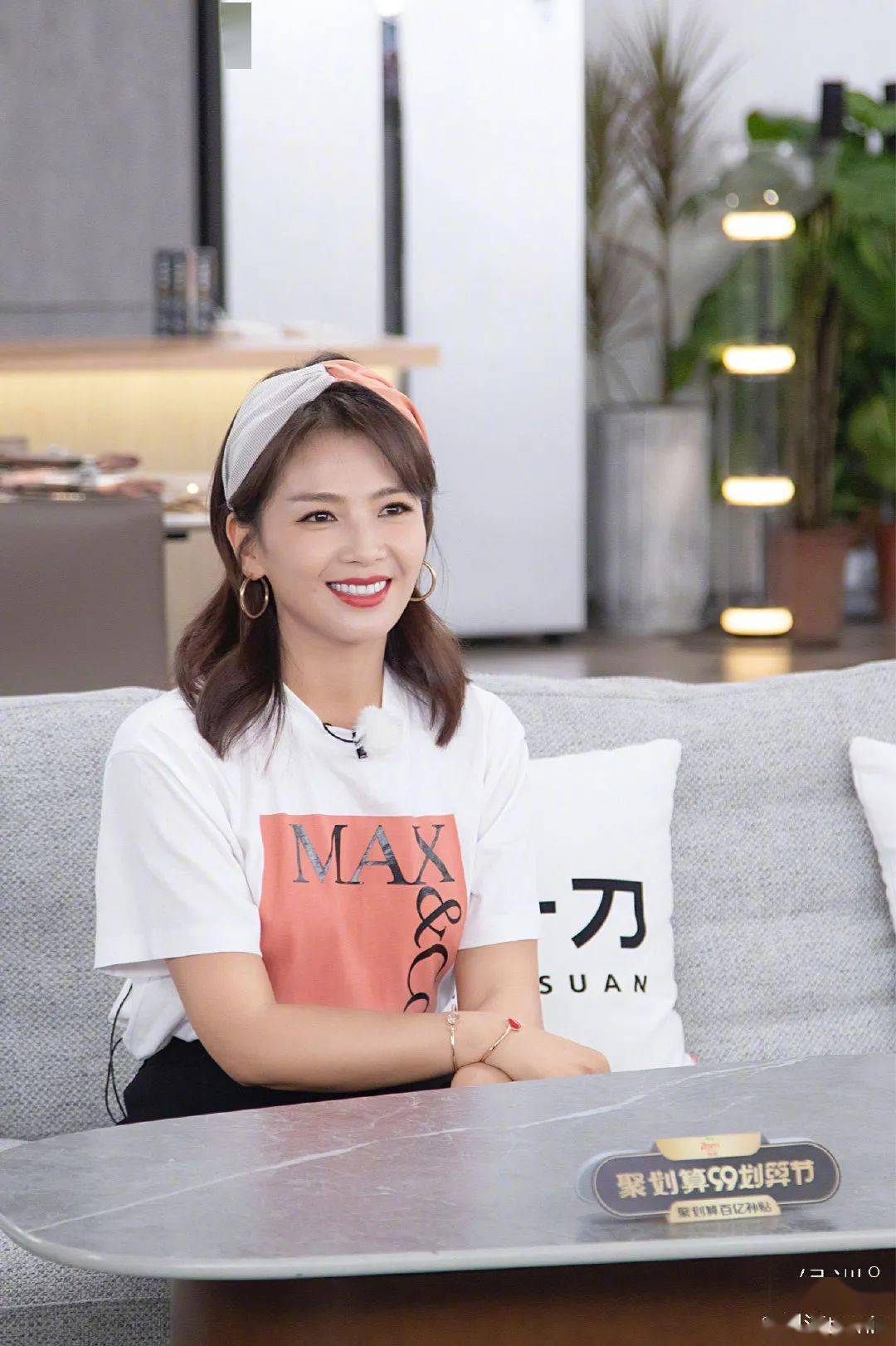 刘一刀|从刘涛到“刘一刀”：国民媳妇是如何变成直播界“顶流”的？