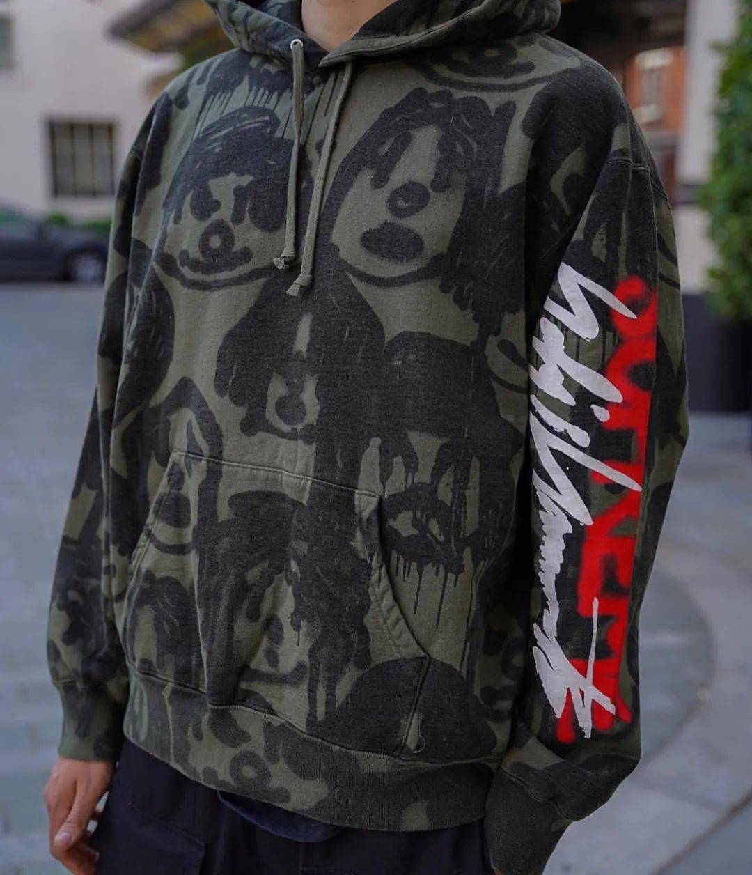 合作|Supreme 本季最具「争议」的联名来了…