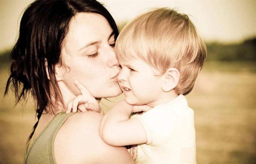 宝宝几个月会叫妈妈爸爸合集 eac193d8b036435dbfee301a40f92683.jpeg