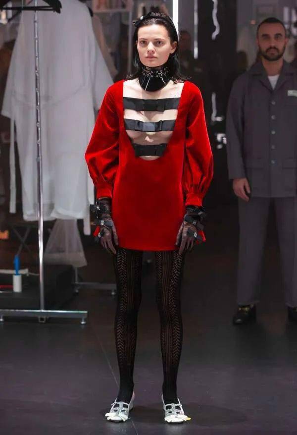 Michele|去秀场后台看秀？这波儿骚操作你服不服？