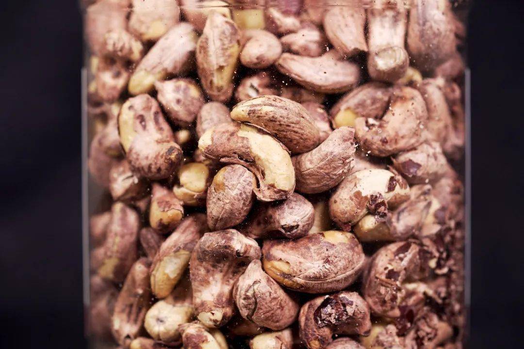 坚果|一定要试试这款【带衣腰果】了！又营养又好吃！平时喜欢吃坚果的股东