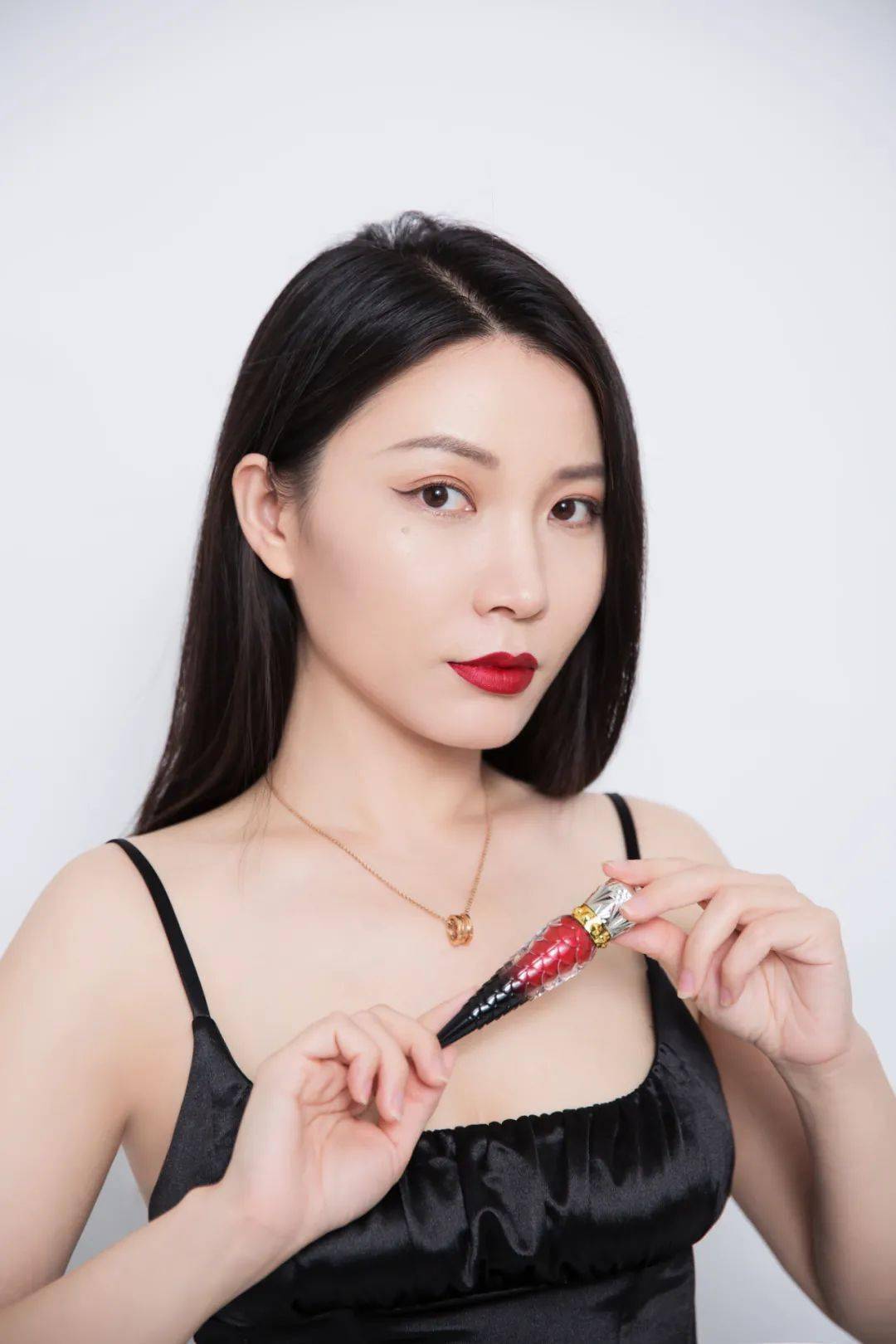 彩妆|2020几十款大牌彩妆新品测评干货来了,仙女们快冲