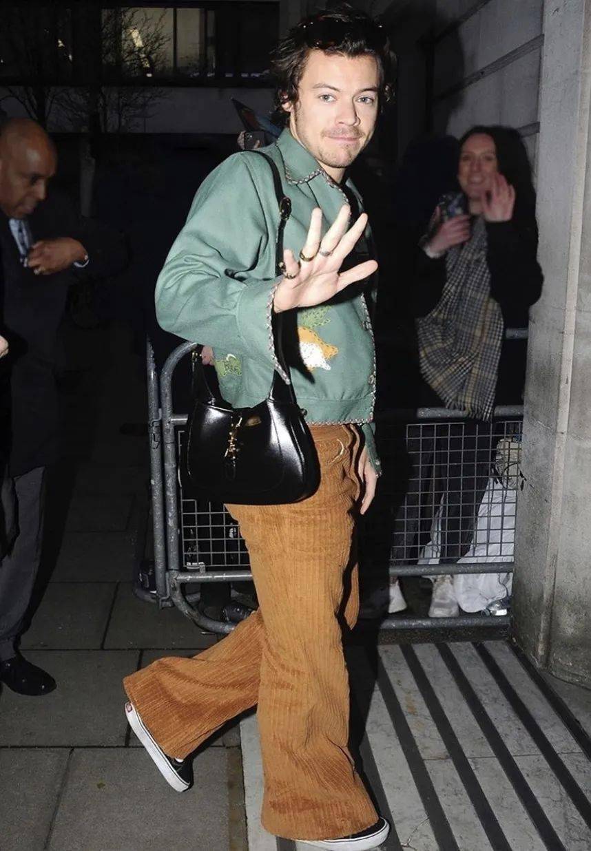 包袋|包包上新合辑,下半年流行的风向标都在这里了!