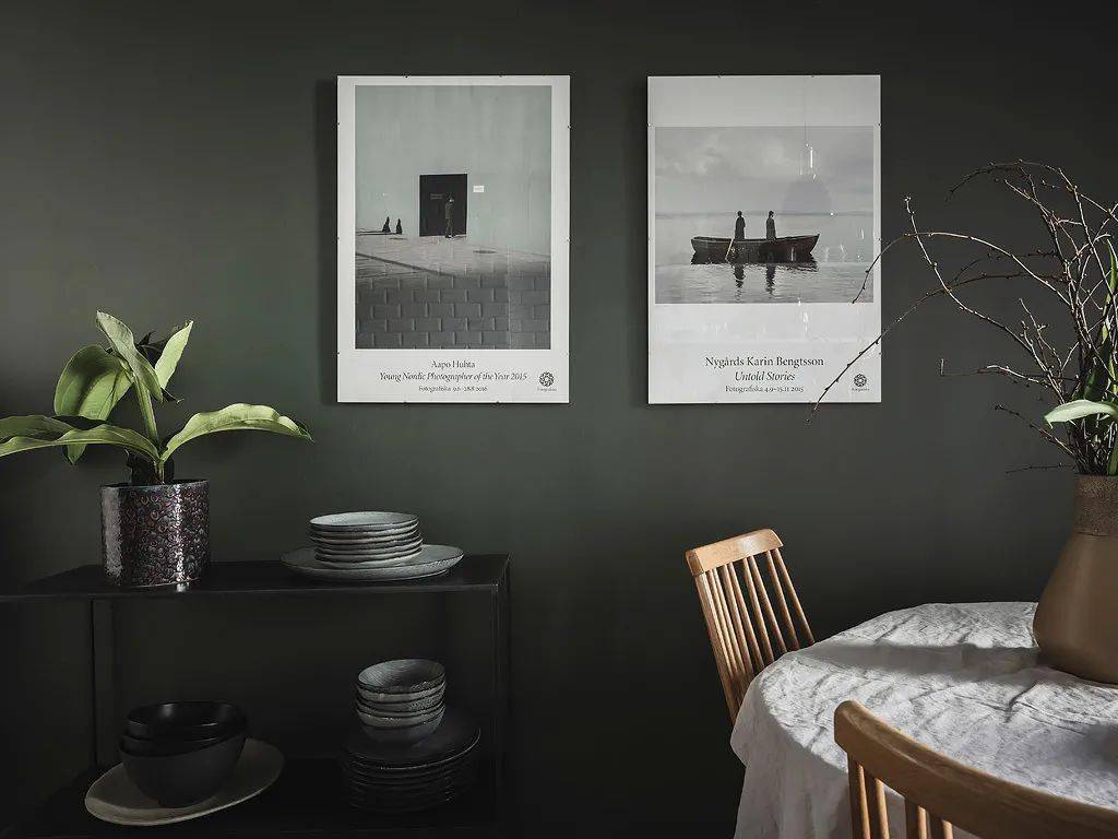 照片|显穷大白墙+网红装饰画=悲剧！