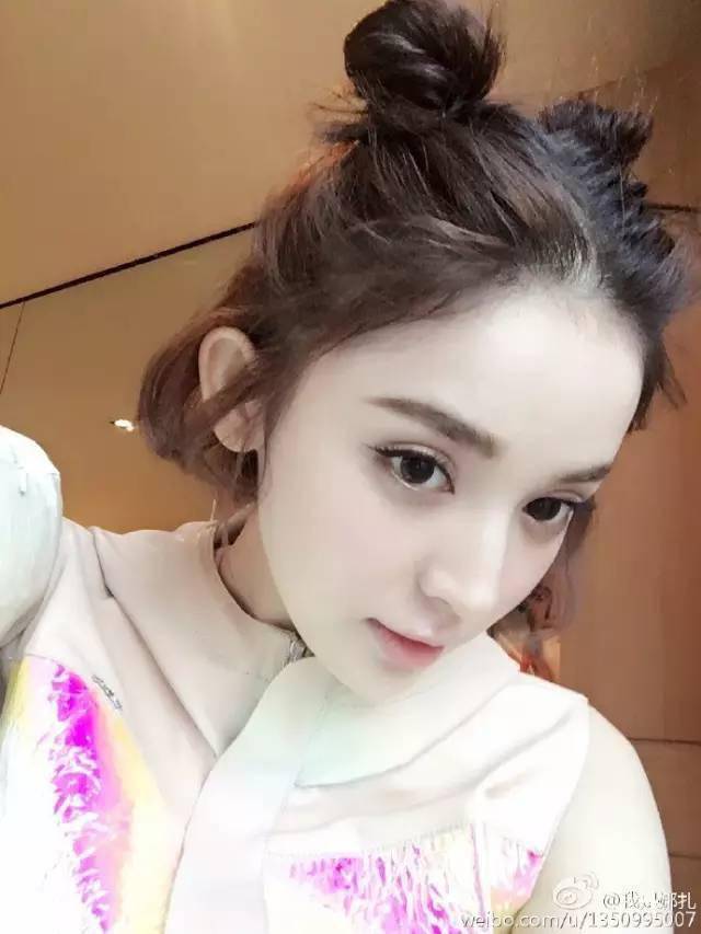 发型|头发长别老披着！这10种发型让你又美又有女人味！