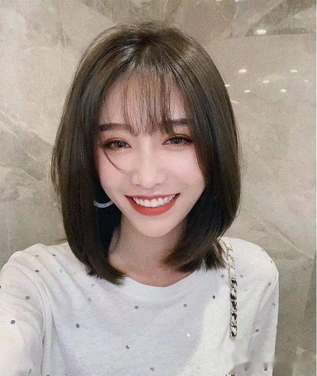 “ayx官方网站”
2020最新盛行“不长不短”发型(图11) “ayx官方网站”
2020最新盛行“不长不短”发型(图11)