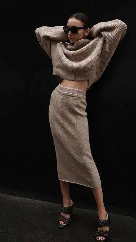 必备|秋天必备的针织,这样穿会更显气质