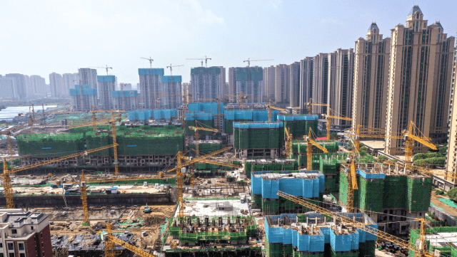 恒大|房企降杠杆优化报表：“活下去比活得好更重要”