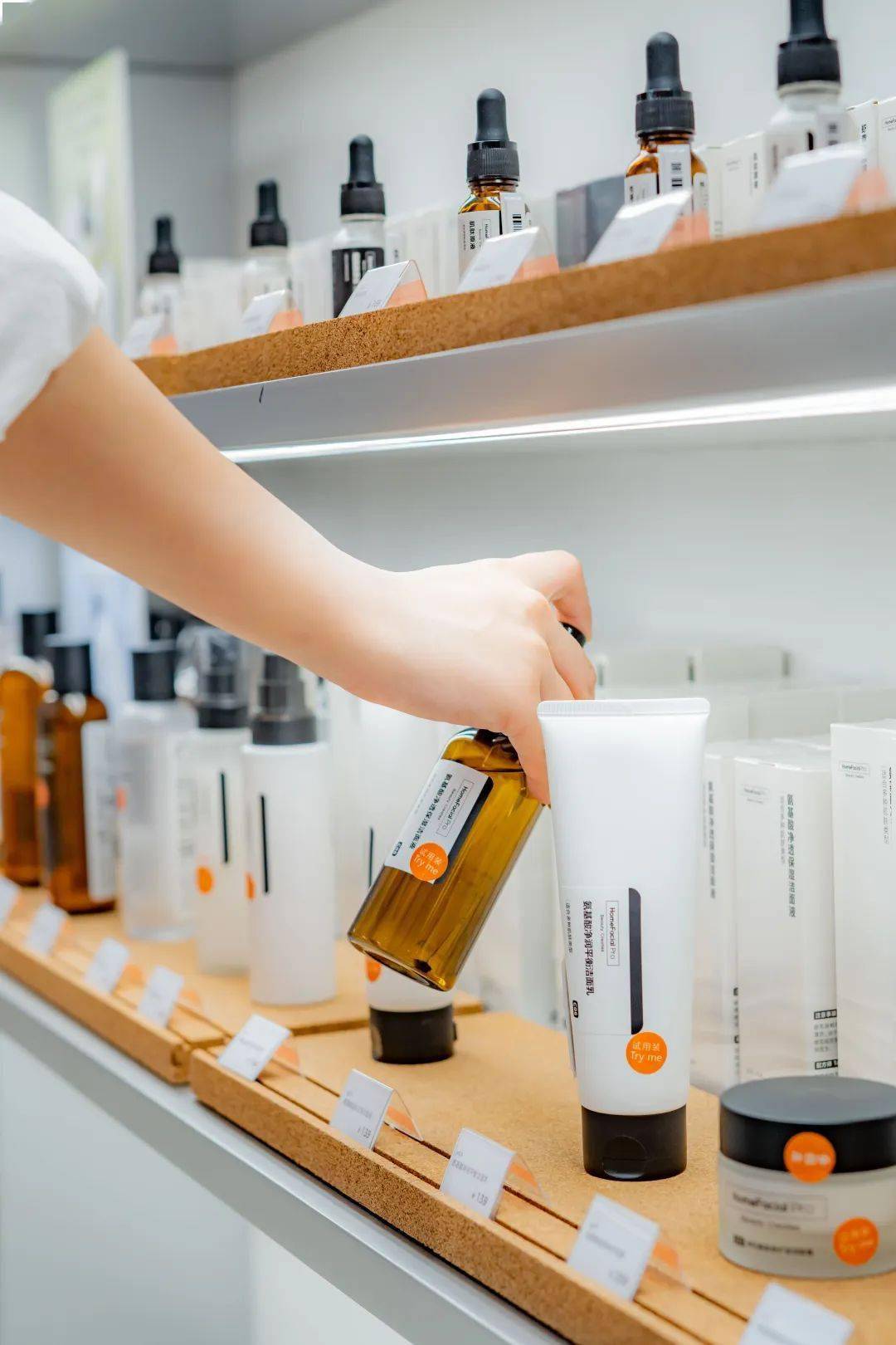 美甲|H.E.A.T喜燃强势“登陆”云门!3件7折、满399减100还送千元礼盒!