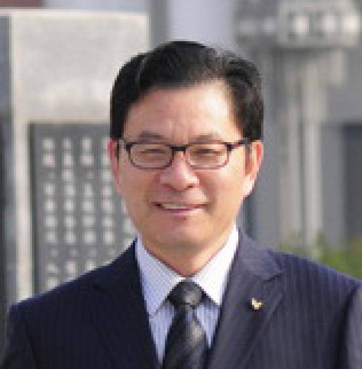 解玉嘉安徽省淮南第二中学党委书记,校长,安徽省督学,淮南师范学院