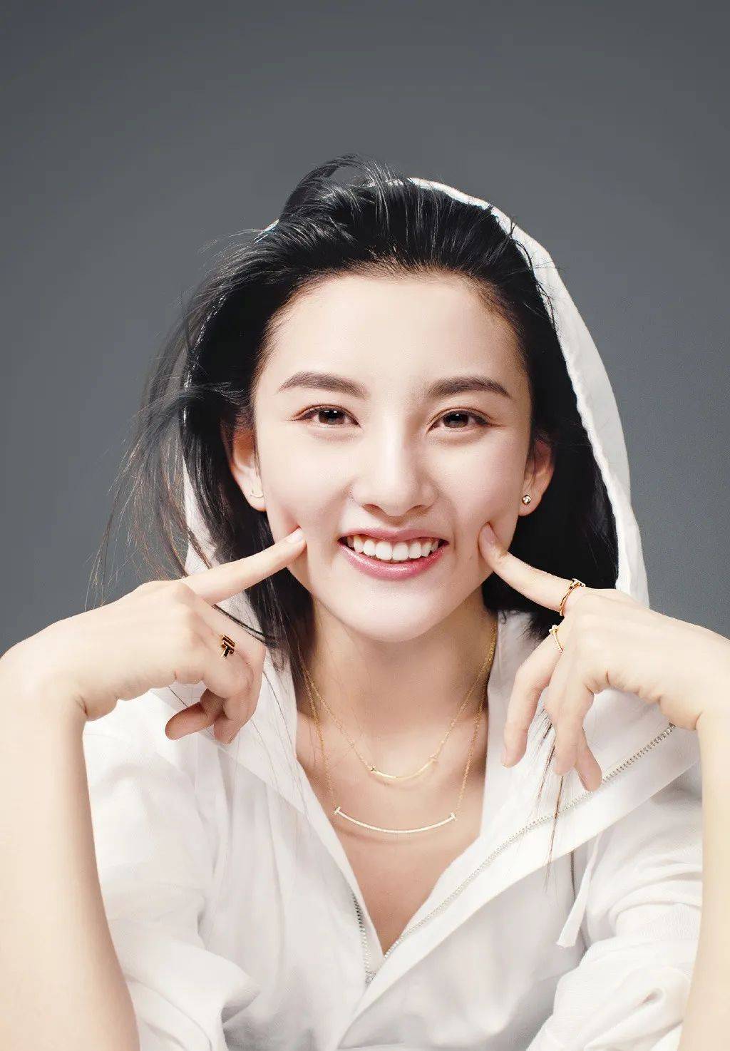 时尚|戴上这个时尚单品=看起来很贵!美到犯规!!