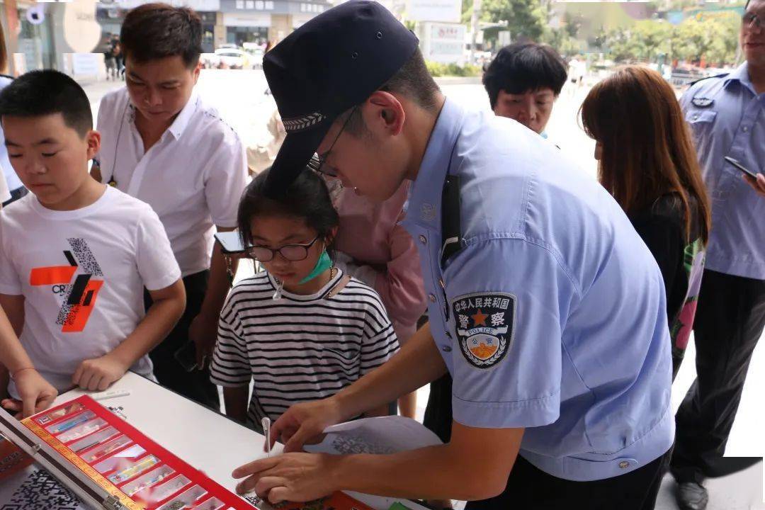 乡镇派出所排查流动人口禁毒情况_禁毒手抄报