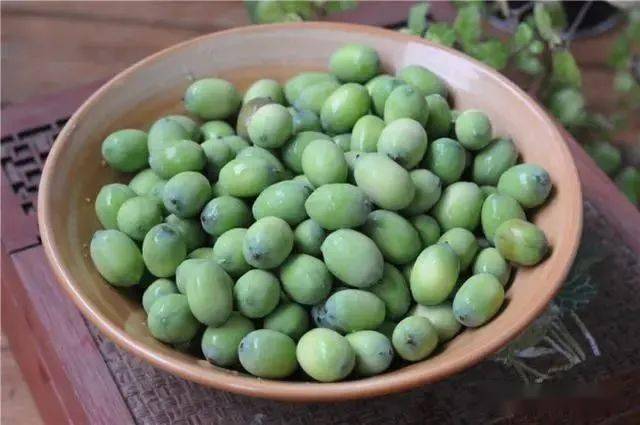 莲蓬|简单一炒比薯片还香！秋天抓紧吃！70、80后农村娃最爱的零食