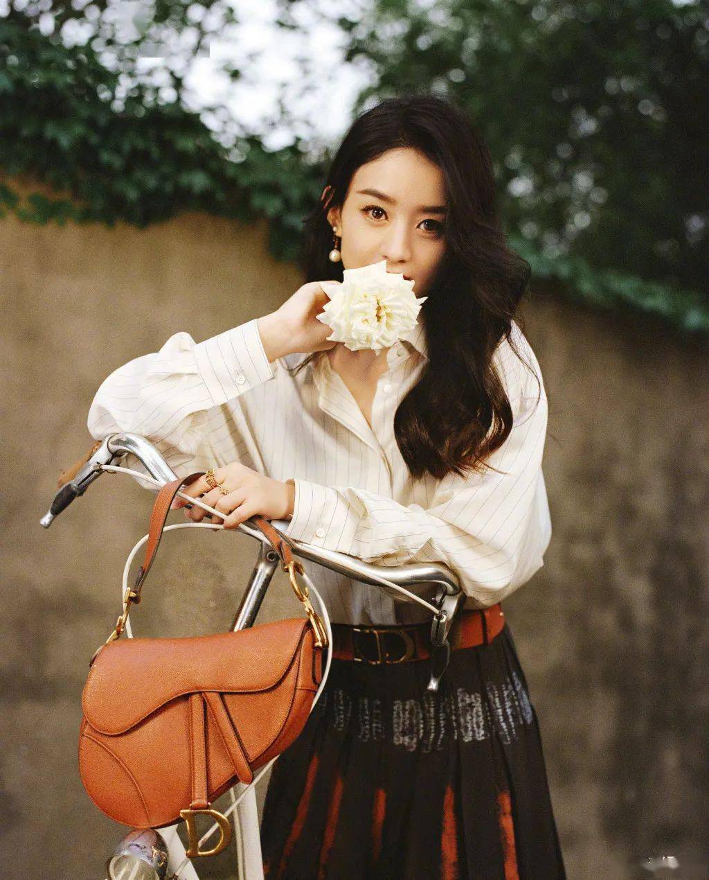 卷发|今年秋冬最C位的发型 杨幂赵丽颖都帮你们想好啦！