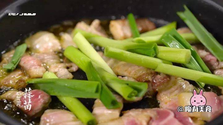 五花肉|怎么少得了螃蟹呢五花肉烧梭子蟹|中秋节快到了