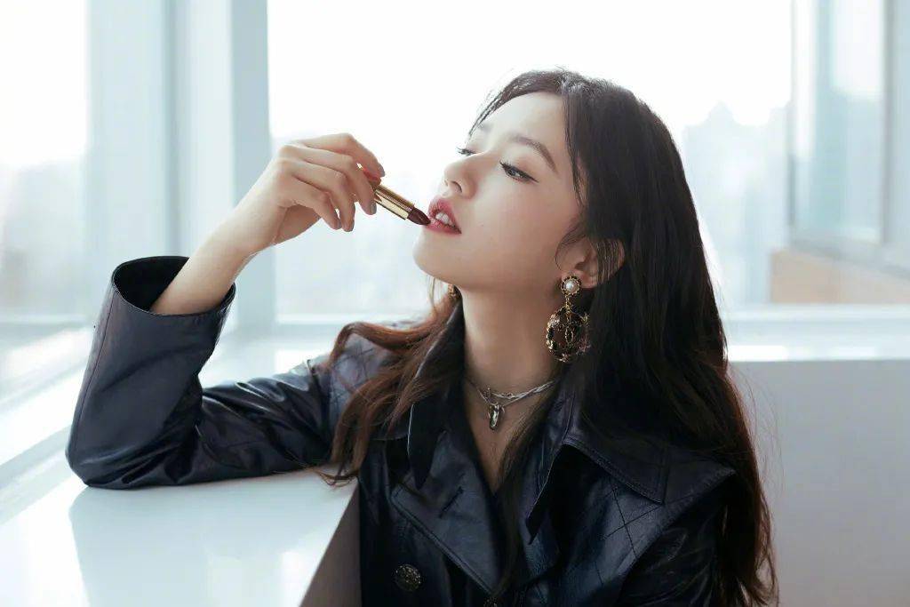 鼻子|每刻美丨有一个高挺的鼻子是什么体验?