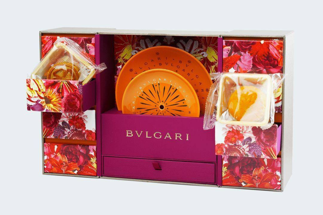 宇博|宇博带着他60个大牌月饼又来啦！这次要全部送给客官们！